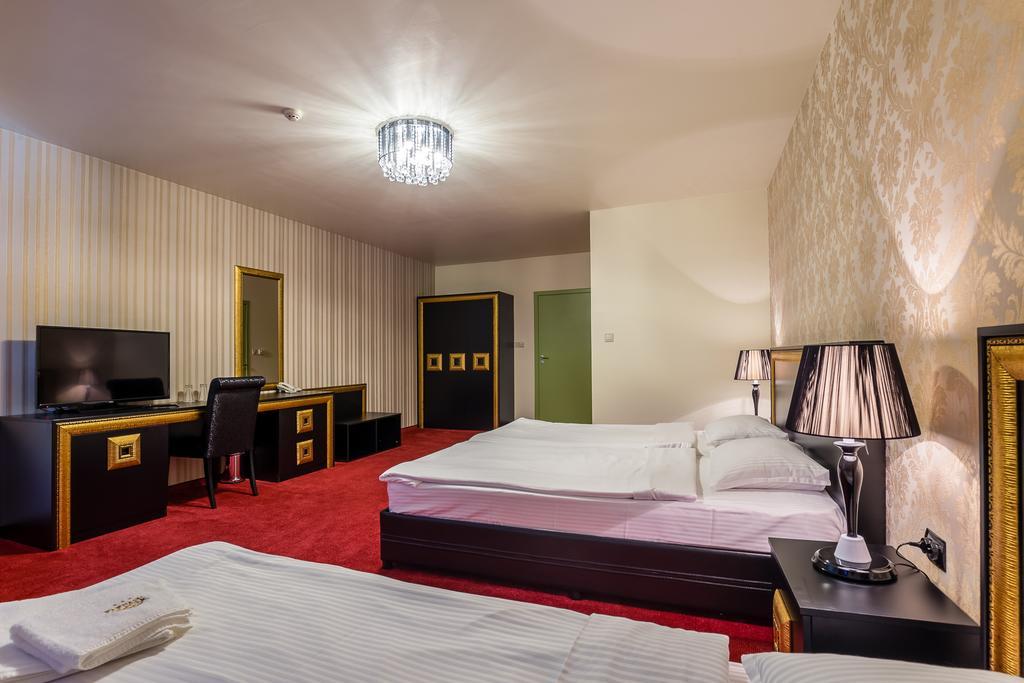 סטרה זגורה Hotel Elegance מראה חיצוני תמונה