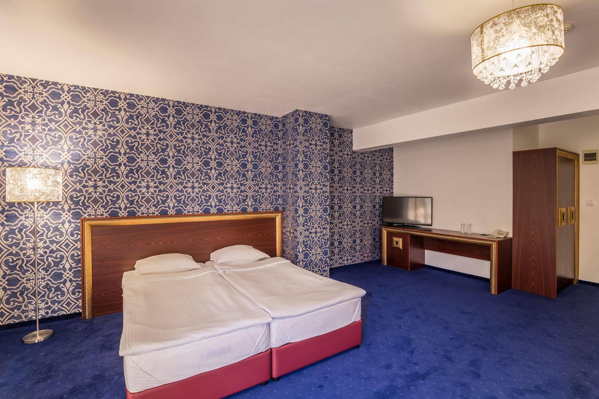 סטרה זגורה Hotel Elegance מראה חיצוני תמונה