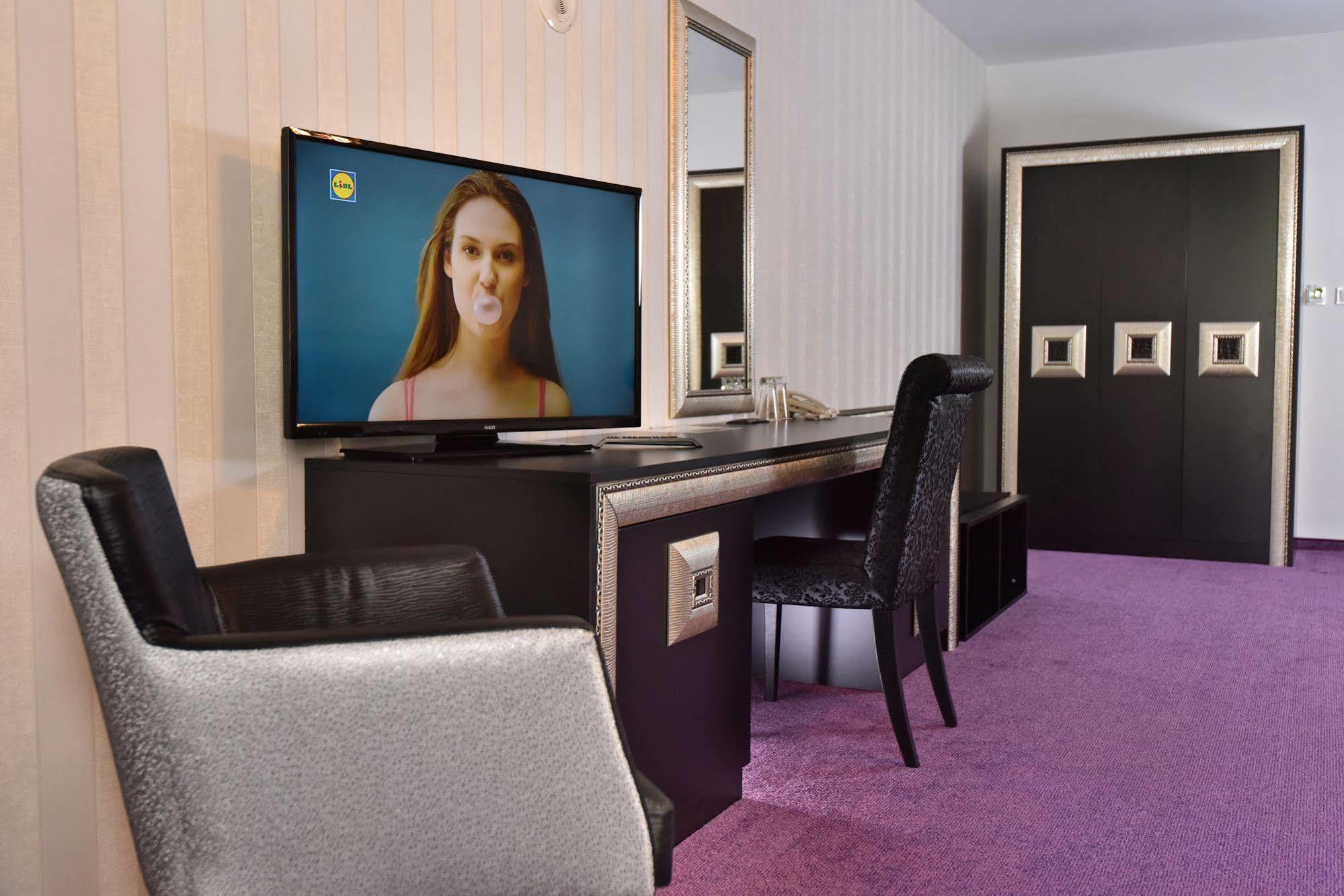 סטרה זגורה Hotel Elegance מראה חיצוני תמונה